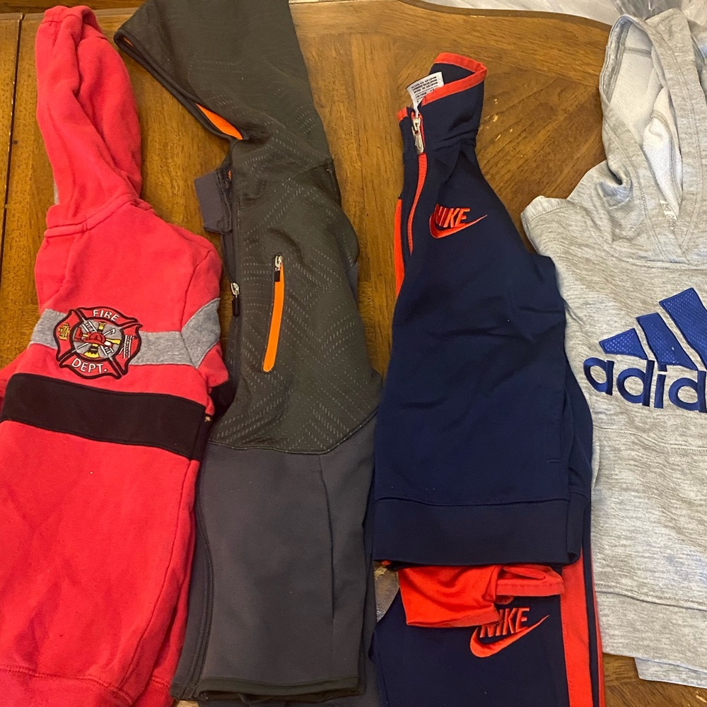 Boy sweat shirts